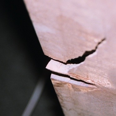 Cracked support